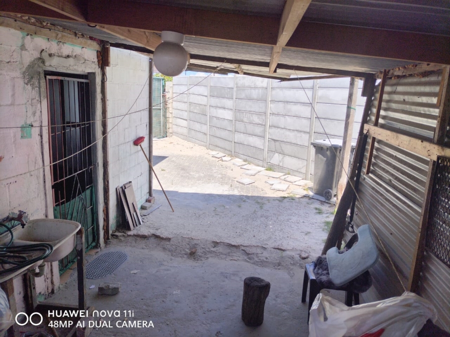 1 Bedroom Property for Sale in Wesbank Western Cape